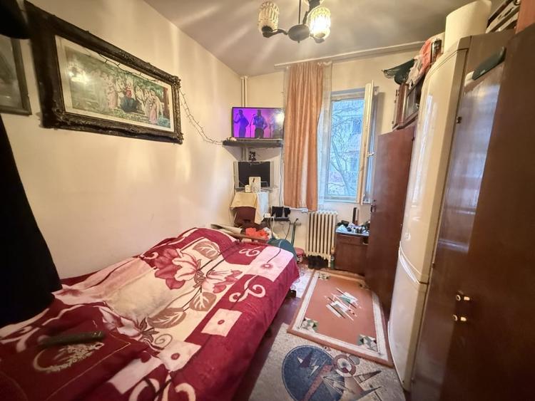 Garsoniera practica, 16 mp utili, etaj 2 - Buziasului - 1