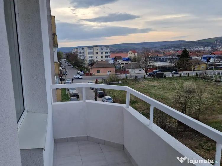Apartament de vanzare 2 camere central Tarnaveni - 7