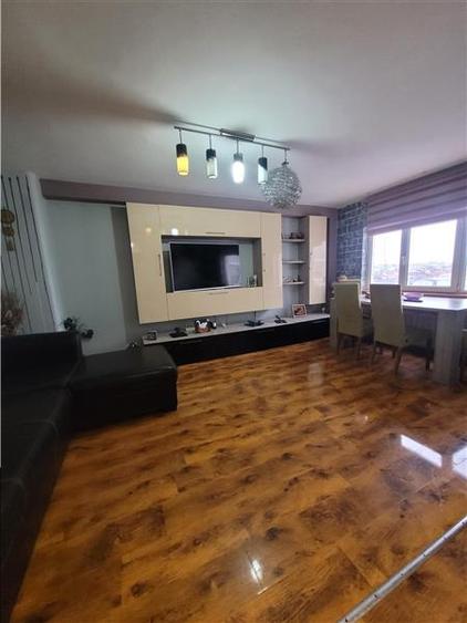 Duplex cu 4 Camere Pozitionat Excelen - Zona Trocadero - 1