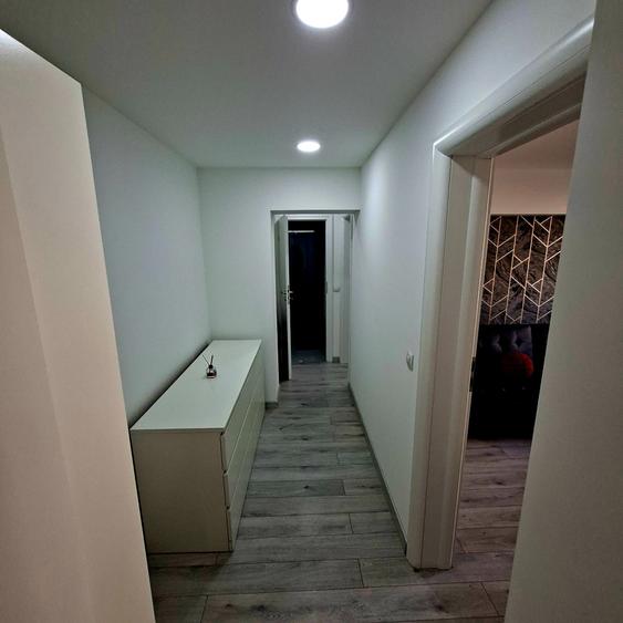 3 camere NORD , Renovat / mobilat / utilat , finisaje superioare ! - 11