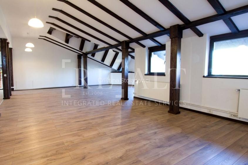 Inchiriere casa, vila 7 camere | Individuala, Renovata, Curte | Campul Pipera