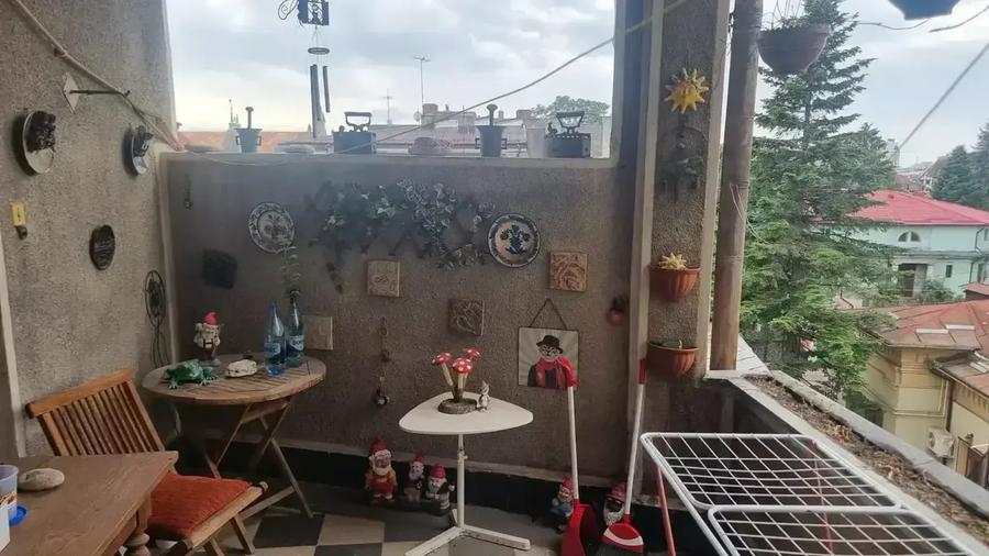 Resedinta cu 5 camere in centrul Bucurestiului - 4