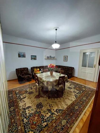 Casa de vanzare, zona Gradi?te - 6