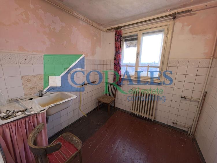 Decomandat. Circumvalatiunii. priveliste deosebita. - 1