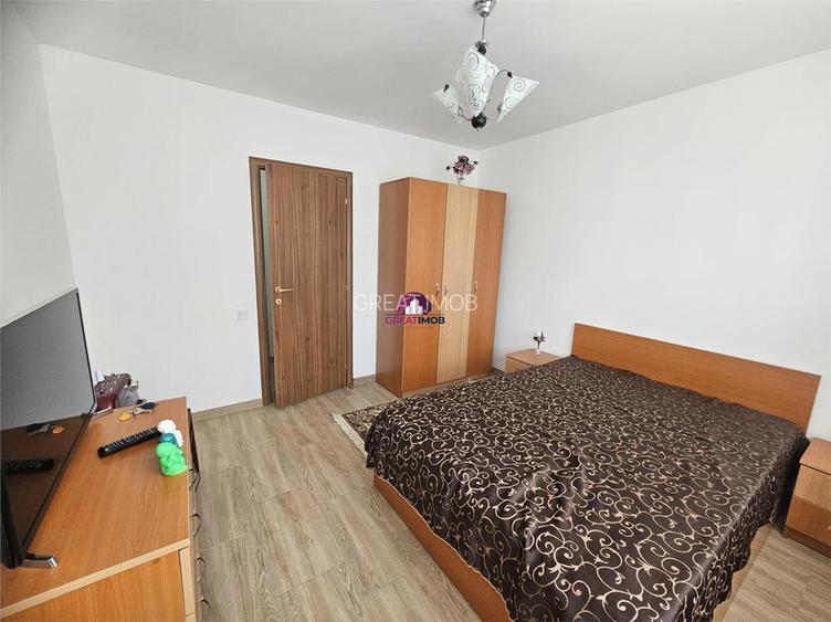 Inchiriere 1 camera dintr-un apartament cu 3 camere. Inchiriere 1 camera dintr-un apartament cu 3 camere.