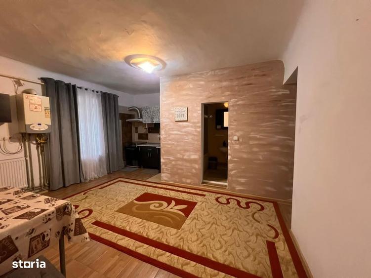 Apartament cu 2 camere, etaj 1, la casa - zona centrala - 4