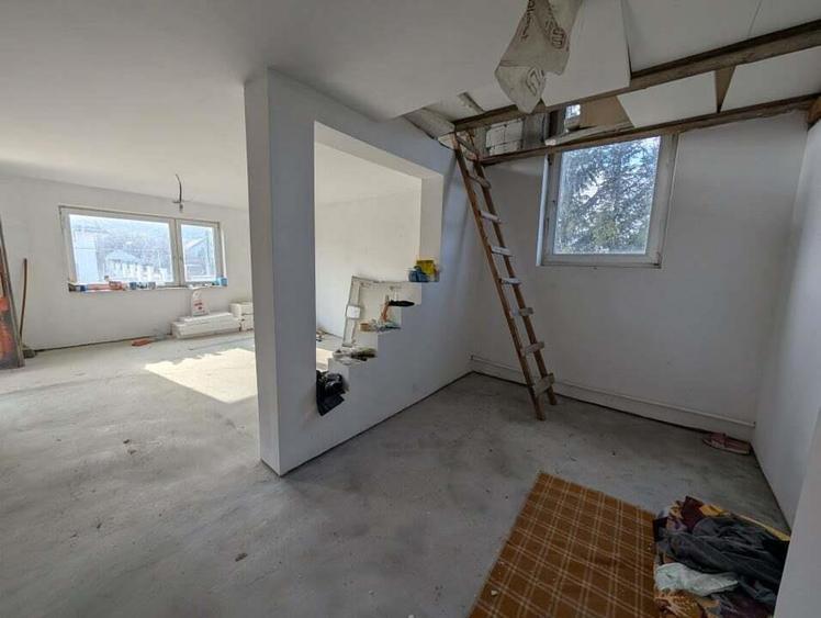 Casa deosebita Hemeius, cartier Privat - 10