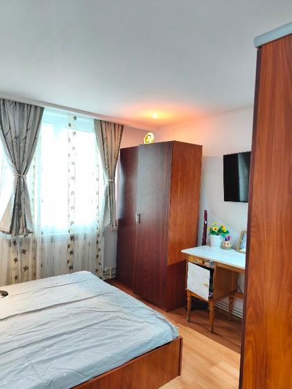  Apartament  2 camere. - 4