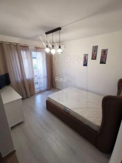 Garsoniera Apărătorii Patriei - centrala proprie - loc de parcare