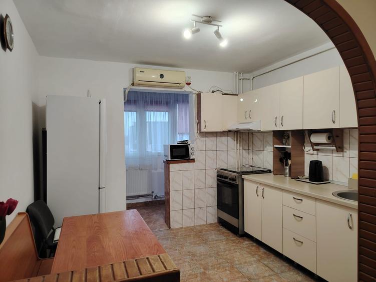 Inchiriez apartament cu 2 camere - 4