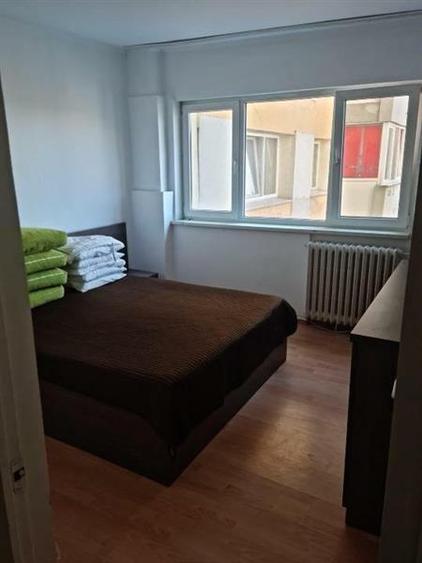 Vanzare apartament 3 camere Lacul Tei - 9