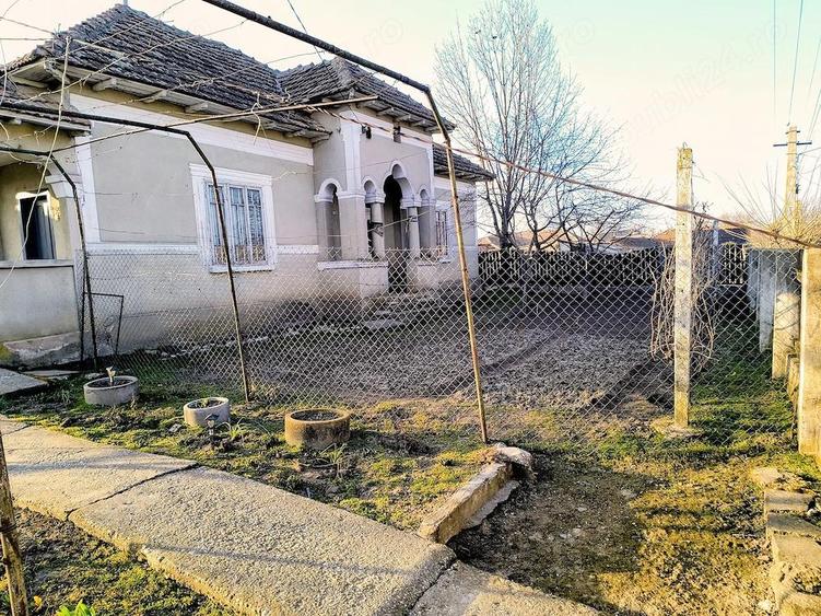 Casa de vanzare, Com. Gura-Padinii, jud. Olt - 2