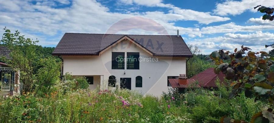 DE VANZARE Casa / Vila de vacanta in Campulung Muscel