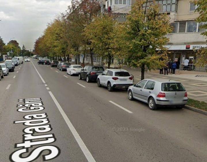 De inchiriat sau de vanzare spatiu comercial central in Pascani - 1
