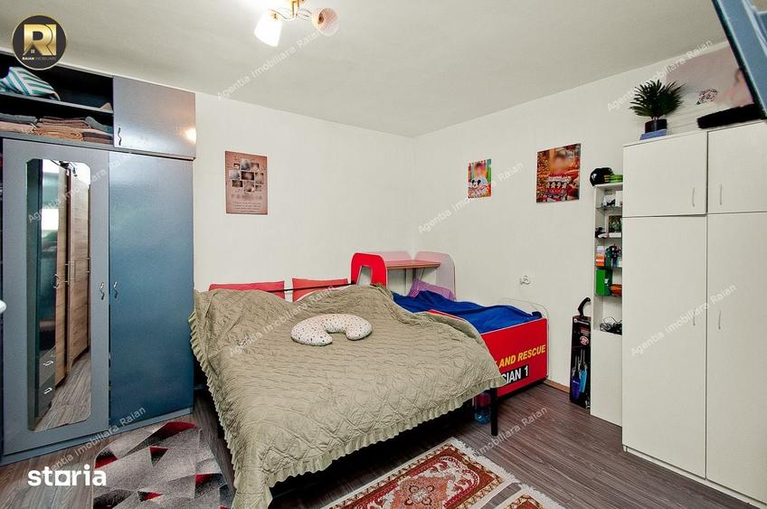 Casă cu 4 camere cu Teren 370 Mp în Central
