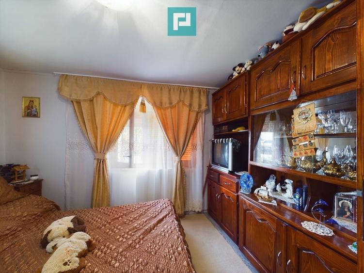 Casă cu front stradal generos Șeitin, județul Arad - 3