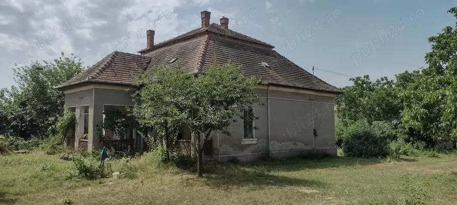 Conac de vanzare - 4