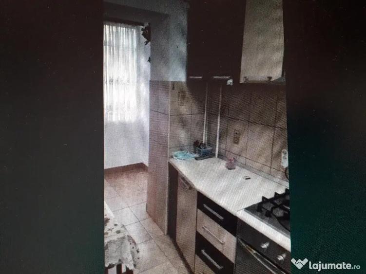 Apartament cu 3 Camere Decomandate Zona George Enescu - 2