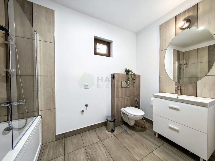 Vilă Individuală cu o curte generoasa zona Aparatorii Patriei - 8