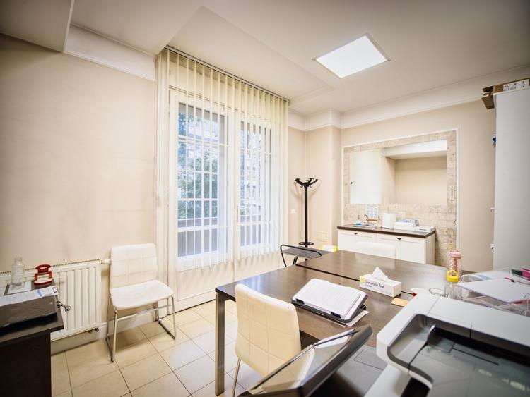 Cladire/Spatiu cu alta destinatie - 4 niveluri - pretabila diverse activitati - 40