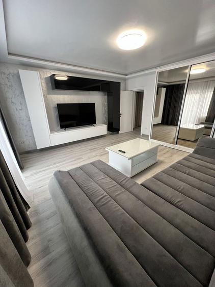 Propietar doua camere decomandat cu loc de parcare si centrala - 1