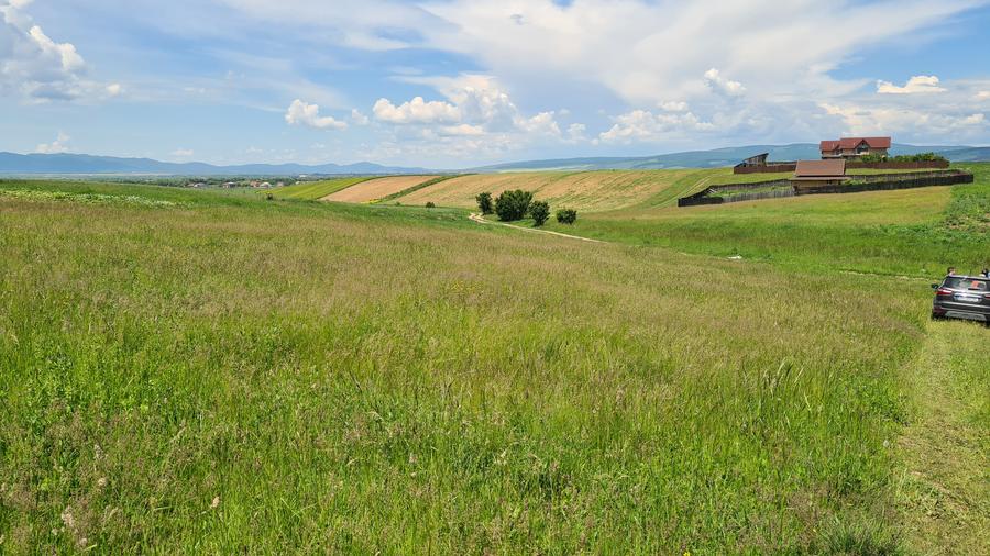 TEREN INTRAVILAN  BOD - 1200 mp pentru constructii case Sp+P+E+M - 6