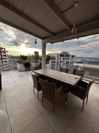 Apartament tip penthouse, 210 mp, 260 mp terasa, 2 garaje, Buna Ziua - 2