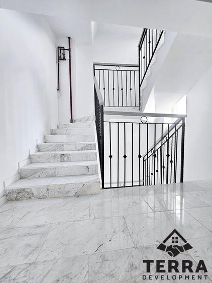 Mamaia Nord, Vedere superba, imobil 3 camere - 6