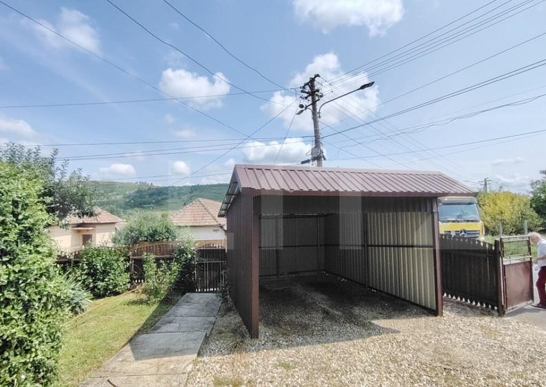 Casa solida cu pod, foi?or ?i 2 garaje in Tarnaveni - 4