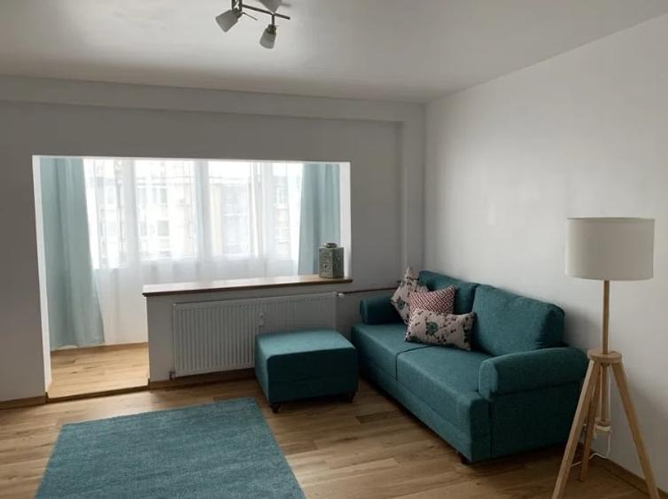 Decebal P-ta Alba Iulia,bl.reabilitat 1992,4/4,balcon,AC,mobilata,utilata. - 1