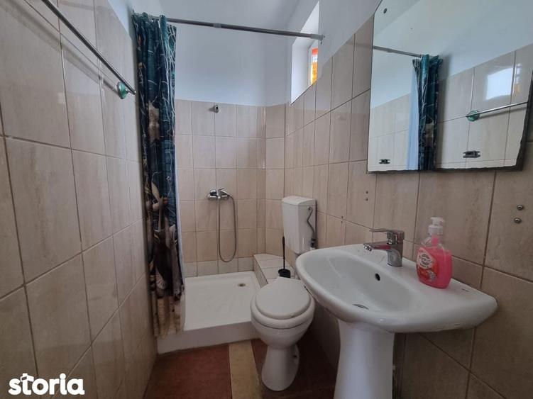 Pensiune de vanzare in Mamaia Sat, pe partea cu Hanul cu Pe?te - 1