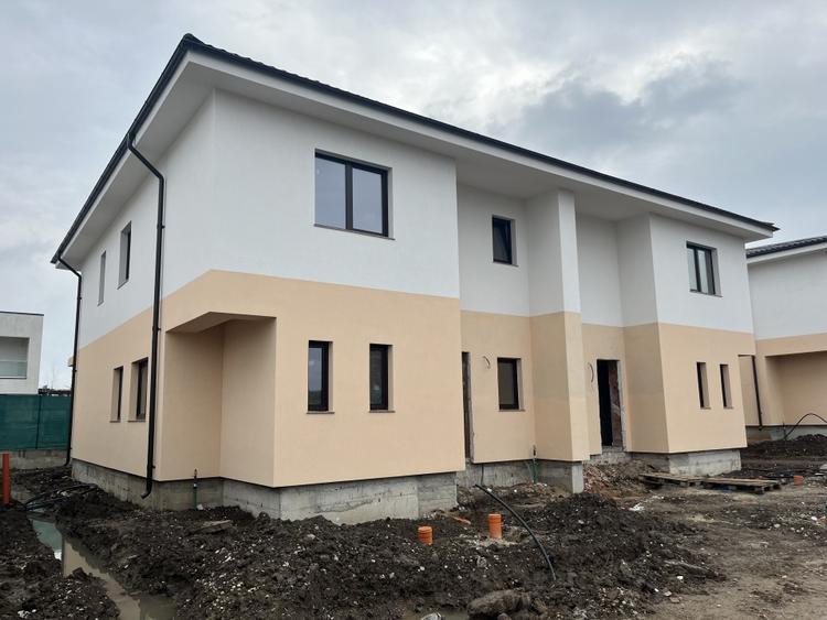 De vanzare duplex 4 camere in apropiere de DN1 Corbeanca - 1