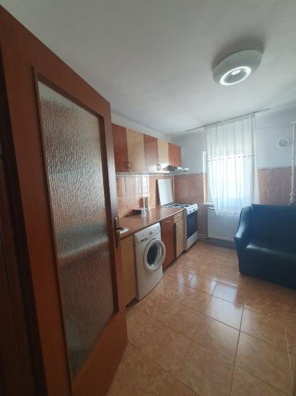 Apartament 3 camere ,decomandat ,etaj 4,  Dorohoi/ Doja - 3