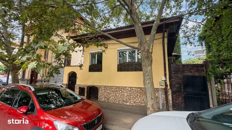 Casă cu 3 camere în Pache Protopopescu