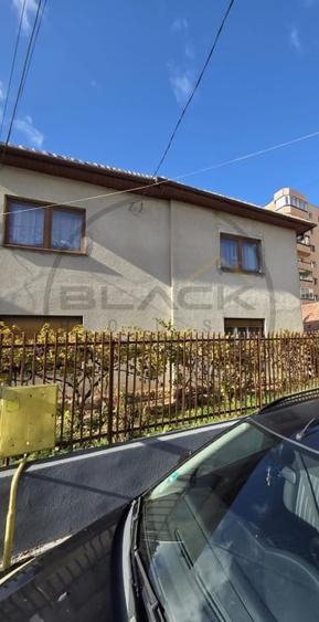 Casa Individuala cu 6 camere, suprafata utila 180 mp, Intre Lacuri - 1