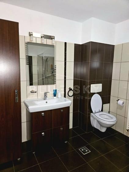 Duplex cu 7 camere cu Canalizare în Cumpăna