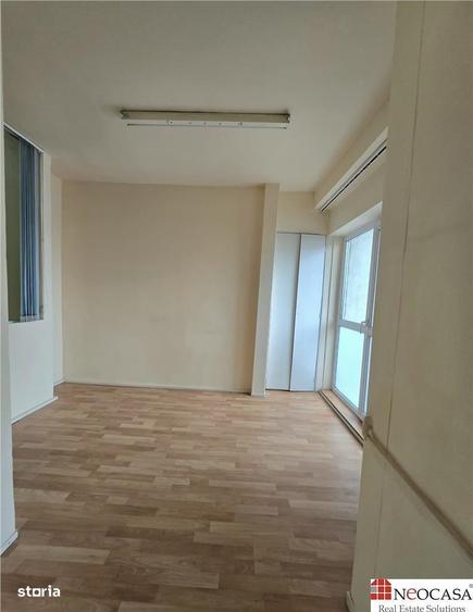 Apartament cu 4 camere în Moșilor