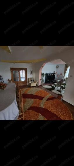 Casă cu 6 camere în Vadu Moldovei