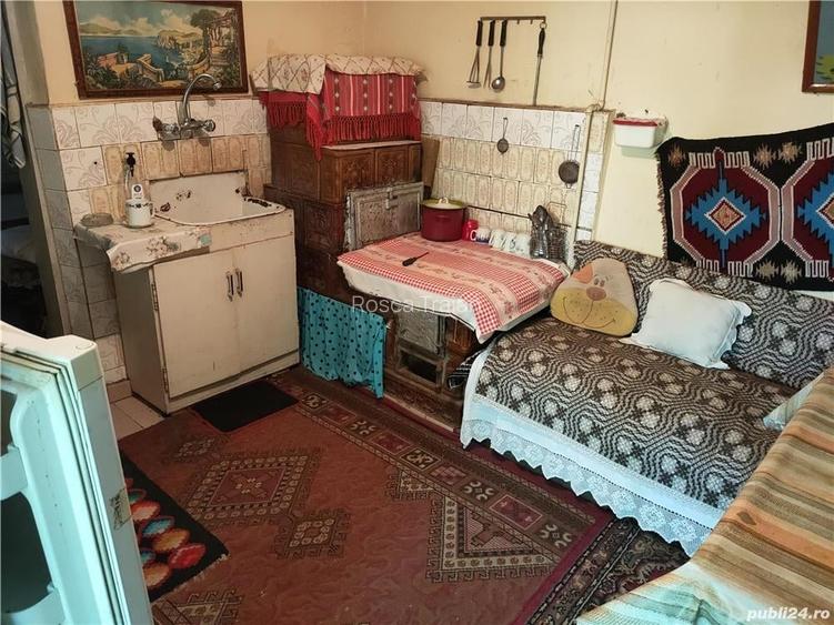Vand casa in Tg. Ocna, teren 500 mp, central, la 500 metri de Penny