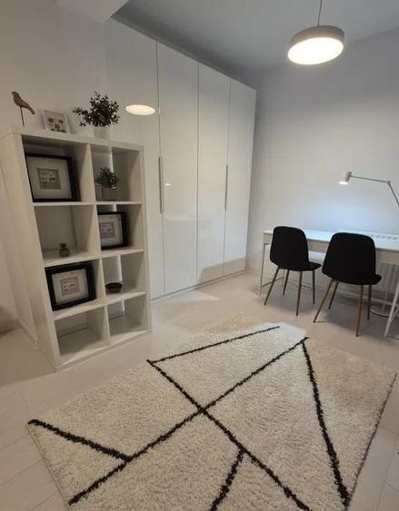 Apartament cu 2 camere decomandat, mobilat în Trafic Greu
