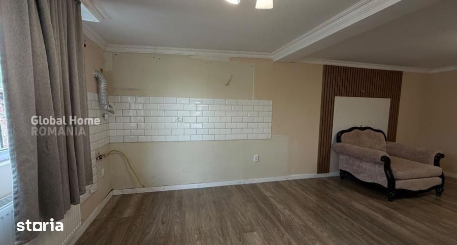 Casă cu 5 camere cu Teren 277 Mp în Nord
