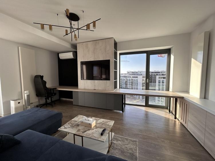 Apartament cu 2 camere semidecomandat, mobilat în Aviației