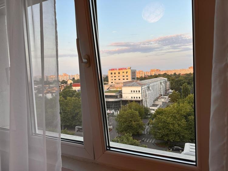 Apartament cu 2 camere decomandat în Mihai Bravu