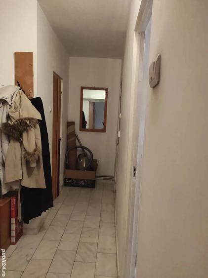 Garsonieră decomandată în 22 Decembrie