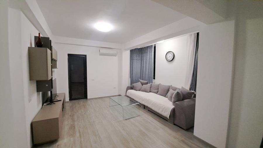 Apartament cu 3 camere decomandat în Tomis Plus