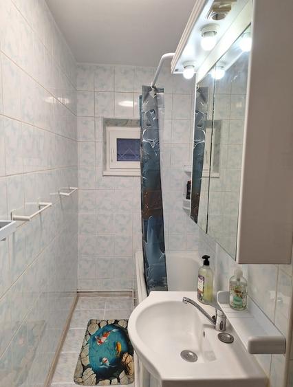 Garsonieră decomandată în Central