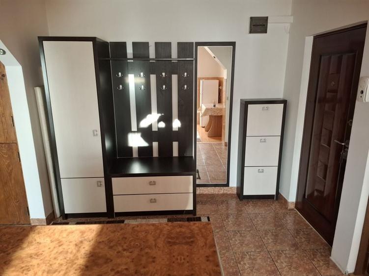 Apartament cu 2 camere decomandat în Sfântu Ilie