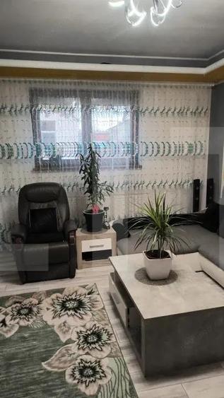 Casa,6 camere ,curte comuna in zona buna - 20