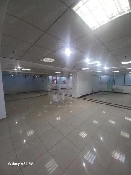 SPATII COMERCIALE /BIROURI//CLINICA// WEST MALL - 2