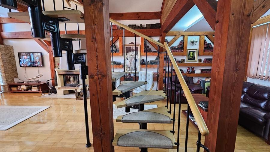 Vila de lux cu 4 camere de vanzare in Campulung Moldovenesc, Suceava - 21